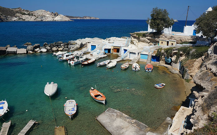 Dlaczego warto postawić na czarter jachtów w Grecji?