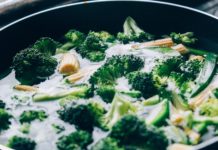 jak długo gotować brokuły