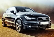 Jak otworzyć wlew paliwa Audi a5?