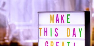 Czy daje się folię pod płyty OSB?