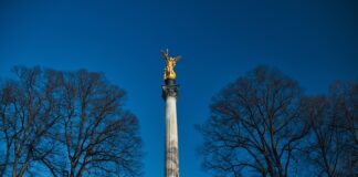Na co montować parapety granitowe?