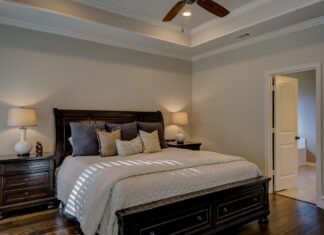 Kołdra jako osobisty kokon regeneracji – psychologia otulenia kołdry